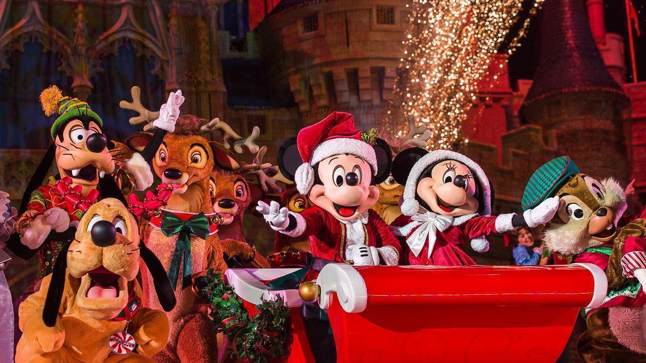 Fotos incríveis que provam que o Natal na Disney é mágico