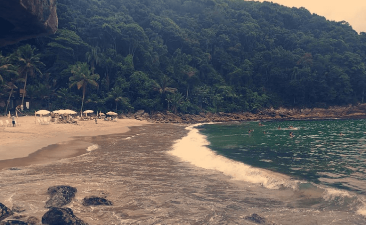 Praia do Éden uma orla paradisíaca no litoral paulista