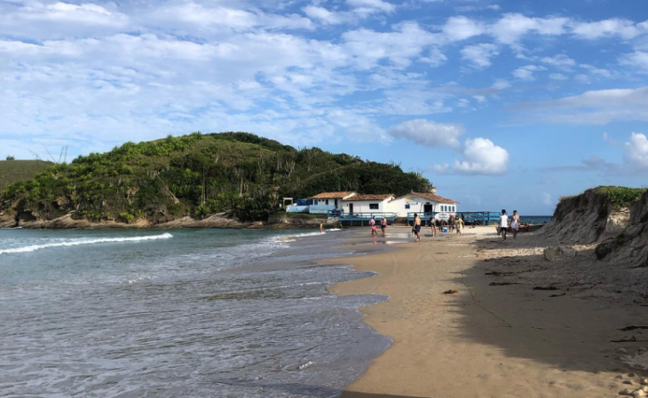 Praia das Conchas e Peró